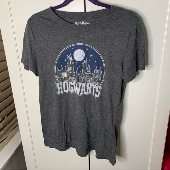 Women’s Harry Potted Hogwarts Castle Graphic T-Shirt - Picture 1 of 12